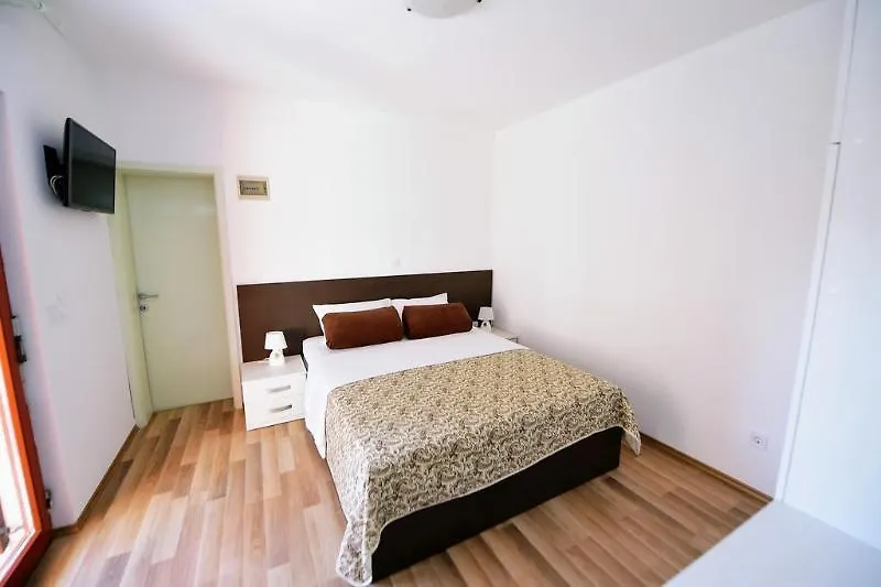 Aparthotel Zdjelar Poreč 3*,  Kroatien